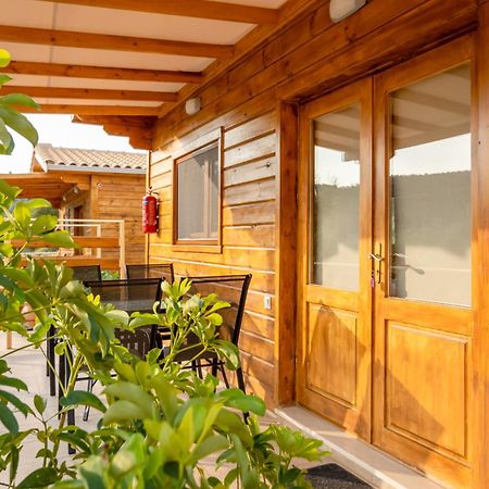 Agrelia Homes Dragano ภายนอก รูปภาพ